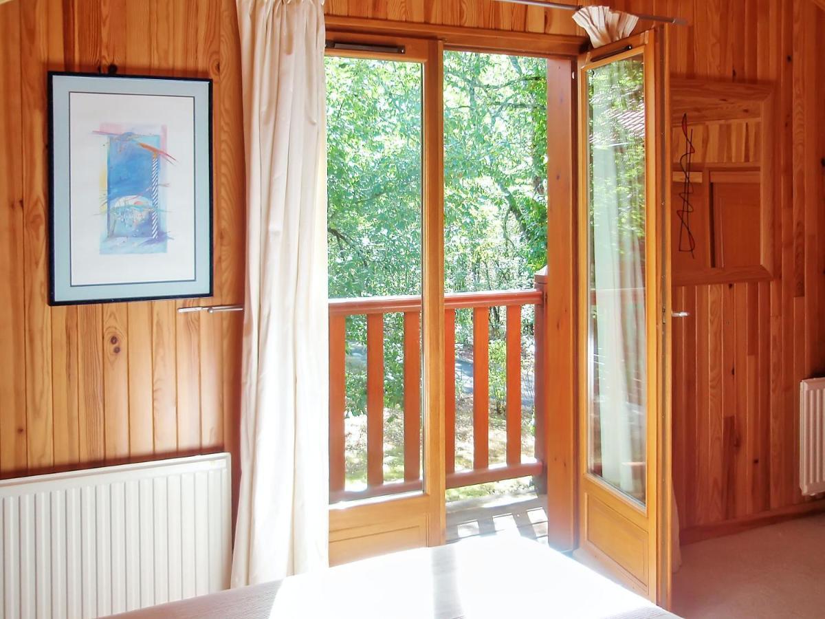 Maison De 2 Chambres Avec Vue Sur Le Lac Piscine Partagee Et Jardin Amenage A Lachapelle Auzac Exterior photo